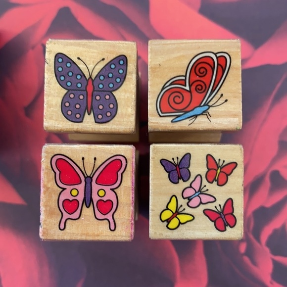 Lot of Small Butterflies & Hearts Wood Mounted Stamps - Picture 3 of 6